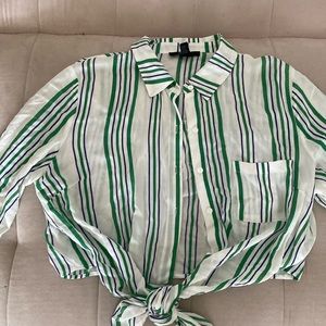 Cropped long sleeve button up